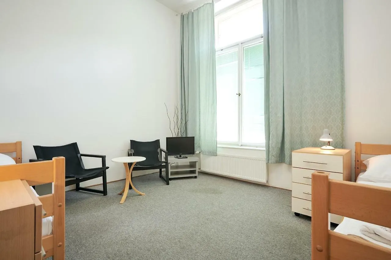 Hostel Mikoláše Alše Praga Apartahotel