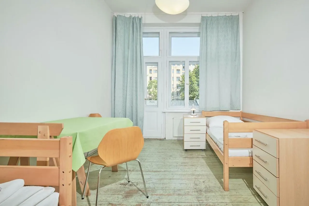 Hostel Mikolase Alse Prague 0*,